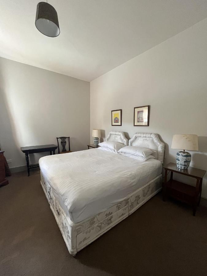Thornton Manor - Holiday Cottages And Apartments Heswall Bagian luar foto