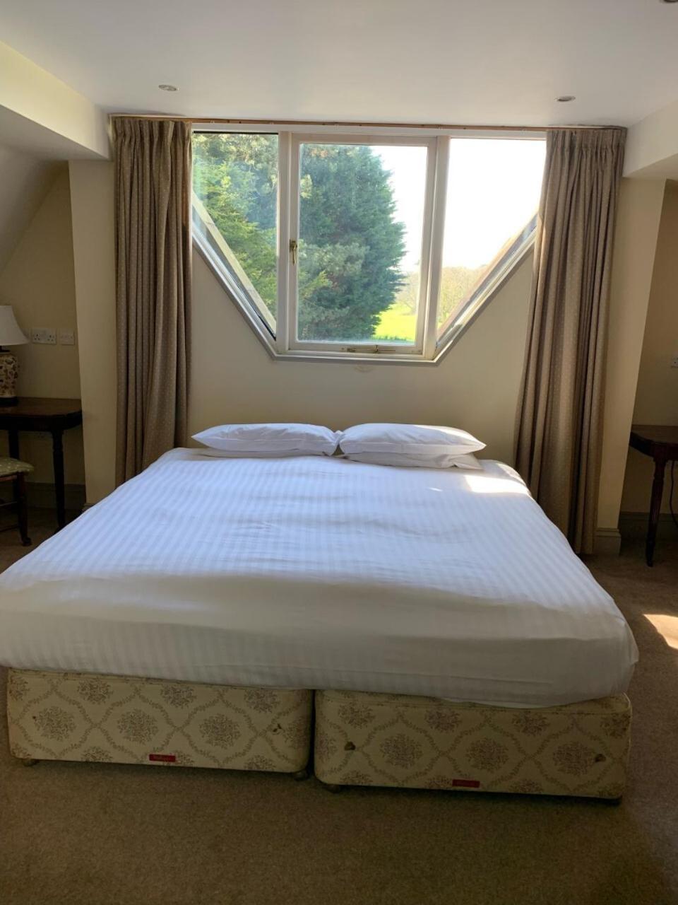 Thornton Manor - Holiday Cottages And Apartments Heswall Bagian luar foto